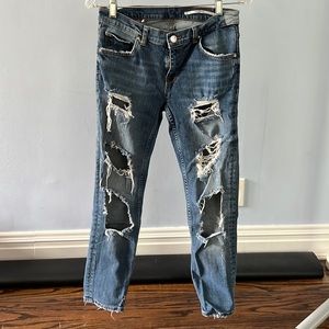 Zara distressed jeans size 4